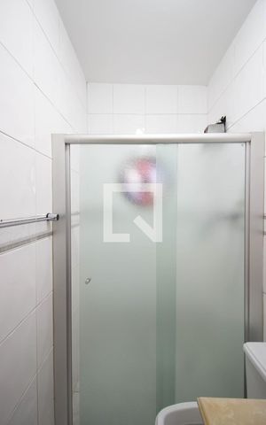 Casa à venda com 45m², 1 quarto e sem vaga Casa à venda com 45m², 1 quarto e sem vagaBanheiro