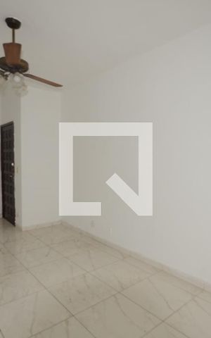 Apartamento para alugar com 70m², 3 quartos e 1 vagaSala