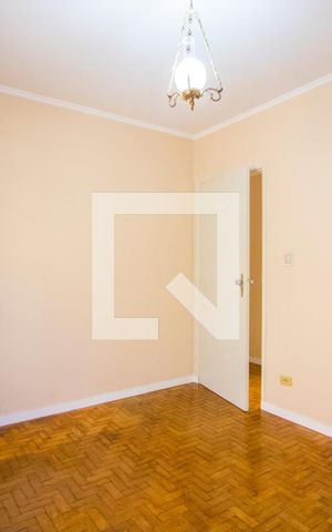 Casa à venda com 375m², 4 quartos e 5 vagas Casa à venda com 375m², 4 quartos e 5 vagasQuarto 3