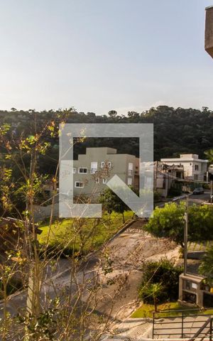 Casa de condomínio à venda com 350m², 4 quartos e 5 vagas Casa de condomínio à venda com 350m², 4 quartos e 5 vagasVista da Varanda