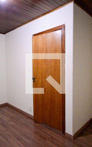 Casa para alugar com 140m², 3 quartos e 1 vaga Casa para alugar com 140m², 3 quartos e 1 vagaQuarto 1