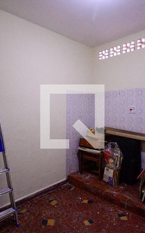 Casa para alugar com 140m², 3 quartos e 1 vaga Casa para alugar com 140m², 3 quartos e 1 vagaÁrea de Serviço
