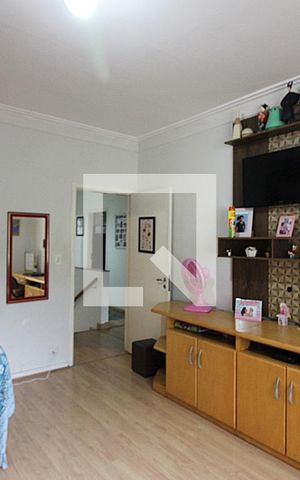 Casa à venda com 244m², 4 quartos e 2 vagasQuarto 2