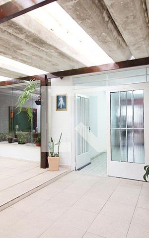 Casa à venda com 244m², 4 quartos e 2 vagasGaragem