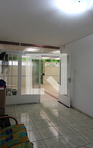 Casa à venda com 244m², 4 quartos e 2 vagasSala 2