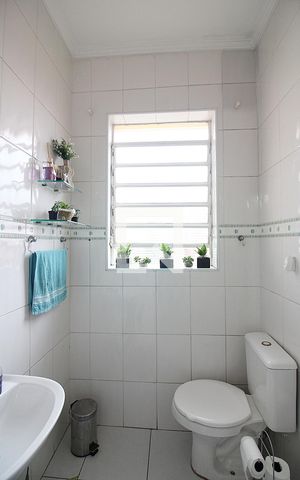 Casa à venda com 244m², 4 quartos e 2 vagasLavabo