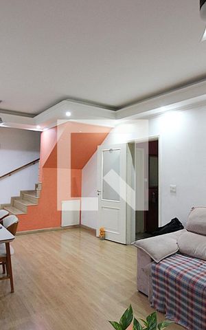 Casa à venda com 244m², 4 quartos e 2 vagasSala