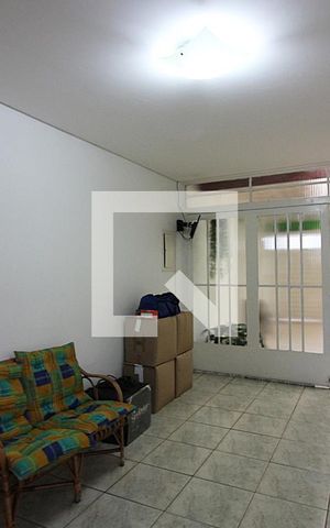 Casa à venda com 244m², 4 quartos e 2 vagasSala 2