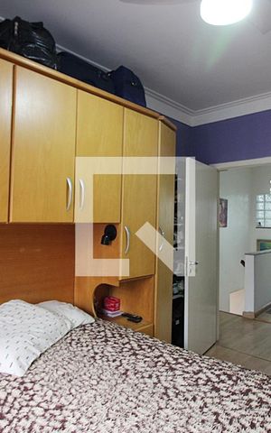 Casa à venda com 244m², 4 quartos e 2 vagasQuarto 1 - Suíte