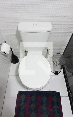 Casa à venda com 244m², 4 quartos e 2 vagasBanheiro Social