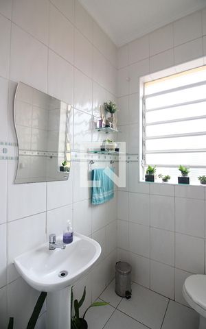 Casa à venda com 244m², 4 quartos e 2 vagasLavabo