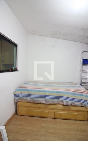 Casa à venda com 244m², 4 quartos e 2 vagasQuarto 4