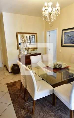 Casa de condomínio à venda com 250m², 4 quartos e 2 vagasSala 2