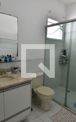 Casa de condomínio à venda com 250m², 4 quartos e 2 vagasBanheiro