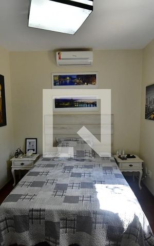 Casa de condomínio à venda com 250m², 4 quartos e 2 vagasQuarto 1