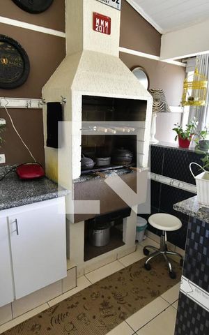 Casa de condomínio à venda com 250m², 4 quartos e 2 vagasVaranda gourmet