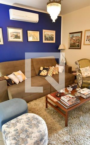 Casa de condomínio à venda com 250m², 4 quartos e 2 vagasSala 1