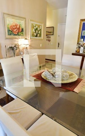 Casa de condomínio à venda com 250m², 4 quartos e 2 vagasSala 2