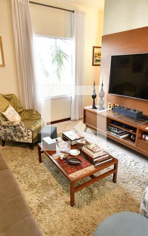 Casa de condomínio à venda com 250m², 4 quartos e 2 vagasSala 1