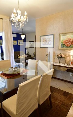 Casa de condomínio à venda com 250m², 4 quartos e 2 vagasSala 2