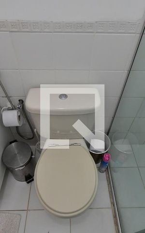 Casa de condomínio à venda com 250m², 4 quartos e 2 vagasBanheiro