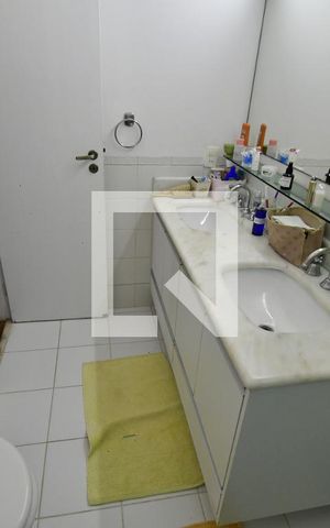 Casa de condomínio à venda com 250m², 4 quartos e 2 vagasBanheiro Suíte