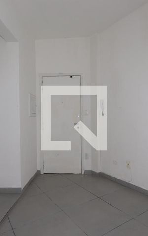 Studio à venda com 43m², 1 quarto e sem vagaSala/Quarto