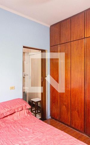 Casa à venda com 250m², 3 quartos e 2 vagasSuíte