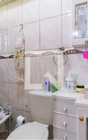 Casa à venda com 250m², 3 quartos e 2 vagasBanheiro da suíte