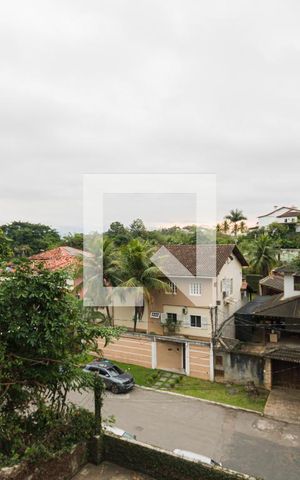 Casa à venda com 600m², 6 quartos e 3 vagas Casa à venda com 600m², 6 quartos e 3 vagasVaranda do Segundo Andar