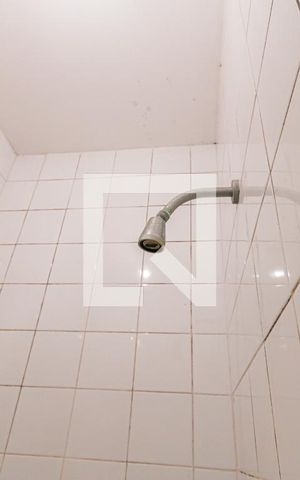Casa à venda com 600m², 6 quartos e 3 vagas Casa à venda com 600m², 6 quartos e 3 vagasBanheiro de Serviço