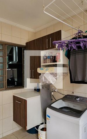 Casa à venda com 420m², 4 quartos e 10 vagas Casa à venda com 420m², 4 quartos e 10 vagasLavanderia