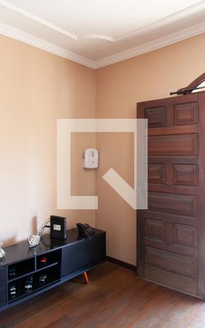 Casa à venda com 302m², 4 quartos e 2 vagasQuarto 3