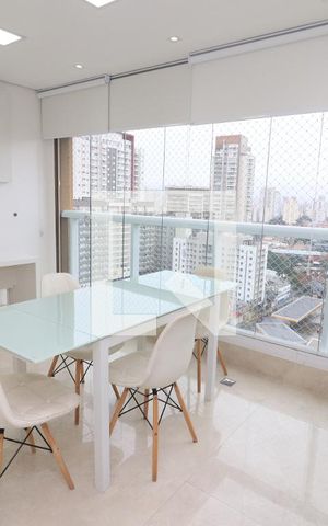Apartamento para alugar com 95m², 3 quartos e 2 vagasVaranda