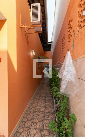 Casa à venda com 216m², 3 quartos e 2 vagas Casa à venda com 216m², 3 quartos e 2 vagasQuintal