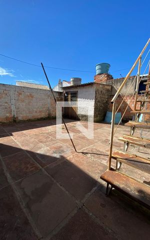 Casa à venda com 300m², 3 quartos e 2 vagas Casa à venda com 300m², 3 quartos e 2 vagasÁrea Externa