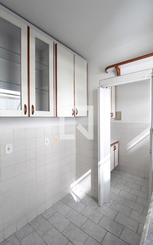 Apartamento à venda com 55m², 2 quartos e 1 vagaCozinha e Área de Serviço