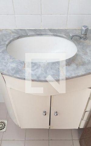 Apartamento à venda com 55m², 2 quartos e 1 vagaBanheiro