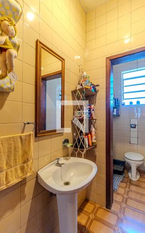 Casa à venda com 304m², 7 quartos e 4 vagasBanheiro - Casa 2