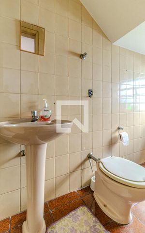 Casa à venda com 304m², 7 quartos e 4 vagasLavabo