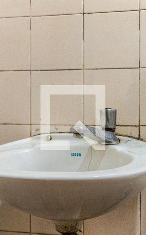 Casa à venda com 304m², 7 quartos e 4 vagasBanheiro - Casa 3