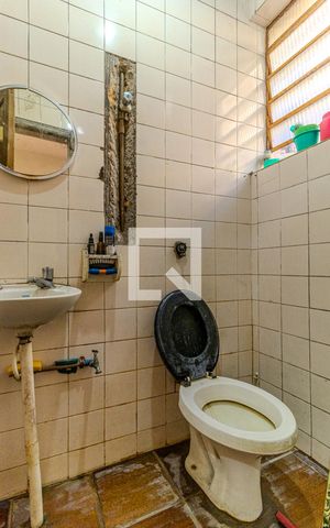 Casa à venda com 304m², 7 quartos e 4 vagasBanheiro - Casa 3