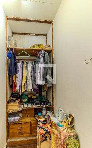 Casa à venda com 304m², 7 quartos e 4 vagasCloset da Suíte 1