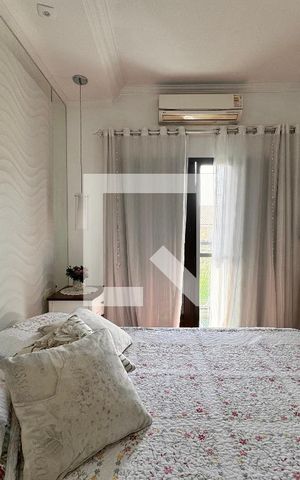 Casa à venda com 140m², 3 quartos e 2 vagas Casa à venda com 140m², 3 quartos e 2 vagasSuite