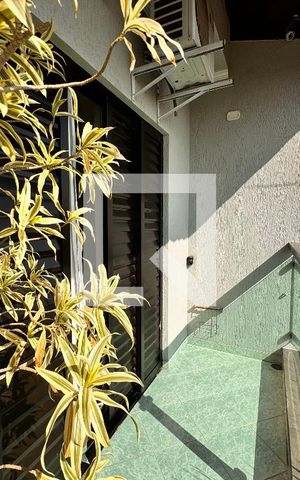 Casa à venda com 140m², 3 quartos e 2 vagas Casa à venda com 140m², 3 quartos e 2 vagasSacada
