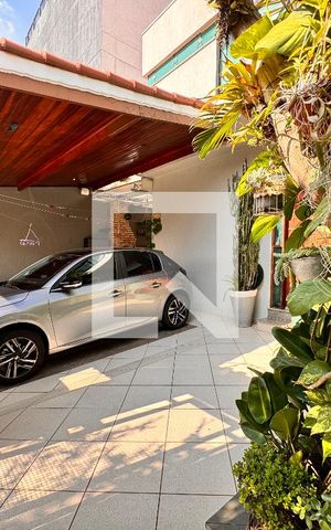 Casa à venda com 140m², 3 quartos e 2 vagas Casa à venda com 140m², 3 quartos e 2 vagasGaragem
