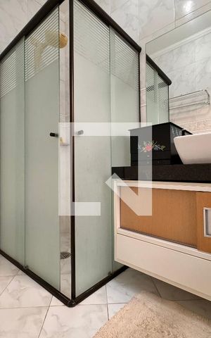 Casa à venda com 140m², 3 quartos e 2 vagas Casa à venda com 140m², 3 quartos e 2 vagasBanheiro