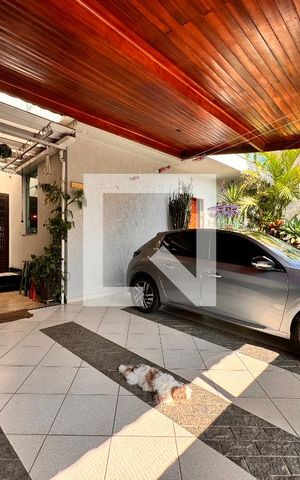 Casa à venda com 140m², 3 quartos e 2 vagas Casa à venda com 140m², 3 quartos e 2 vagasGaragem