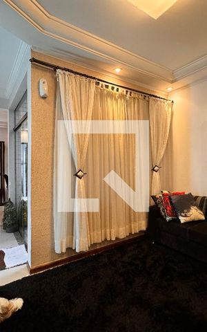 Casa à venda com 140m², 3 quartos e 2 vagas Casa à venda com 140m², 3 quartos e 2 vagasSala de TV