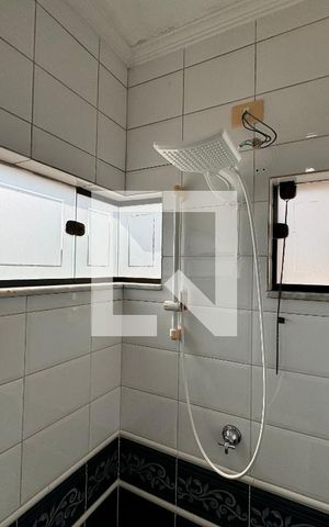 Casa à venda com 140m², 3 quartos e 2 vagas Casa à venda com 140m², 3 quartos e 2 vagasBanheiro da Suíte